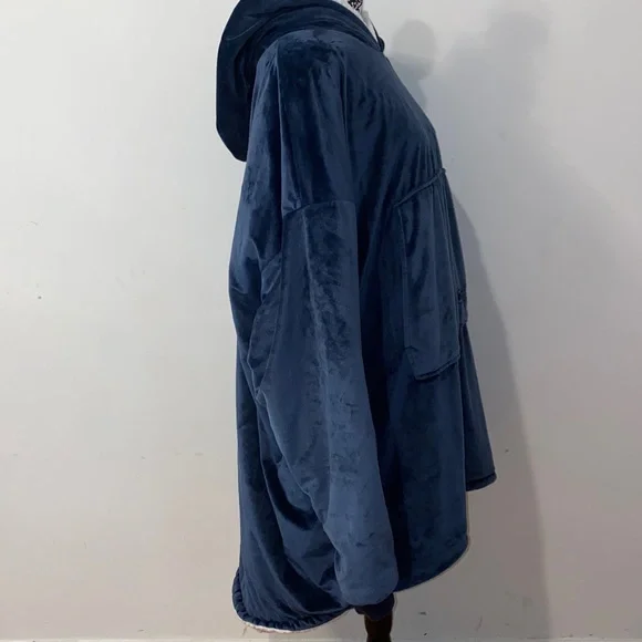 The Comfy Navy Blue Oversized Hoodie Blanket Adult Sized - Picture 6 of 13